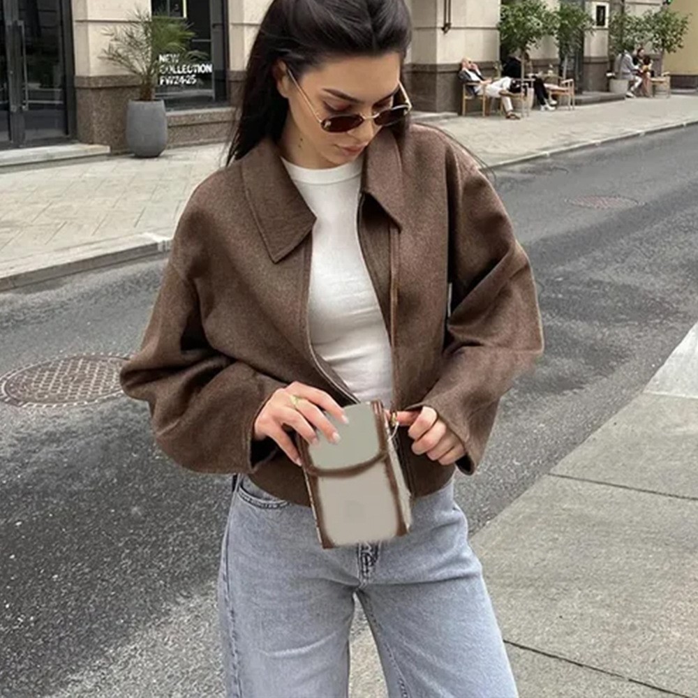 Street Fashion Shanghai - معاطف كلاسيكية ذات ياقة مطوية باللون