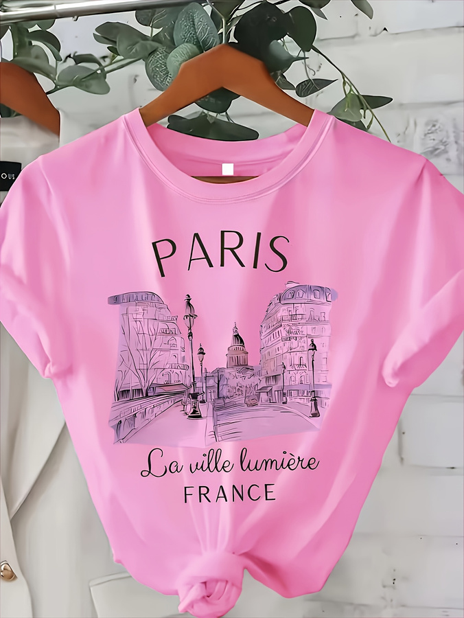 تي شيرت نسائي بطبعة باريس - قم - مراجعة Street Fashion Paris 2025 Trends وسعره